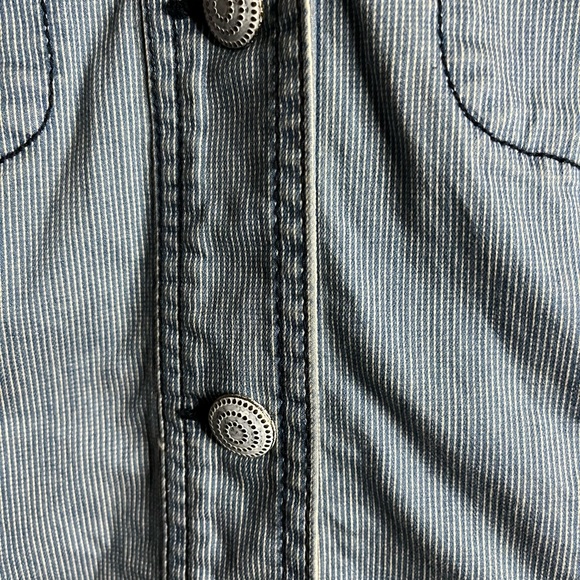 Cabi Stripped Jean Jacket. Size L - Picture 3 of 5